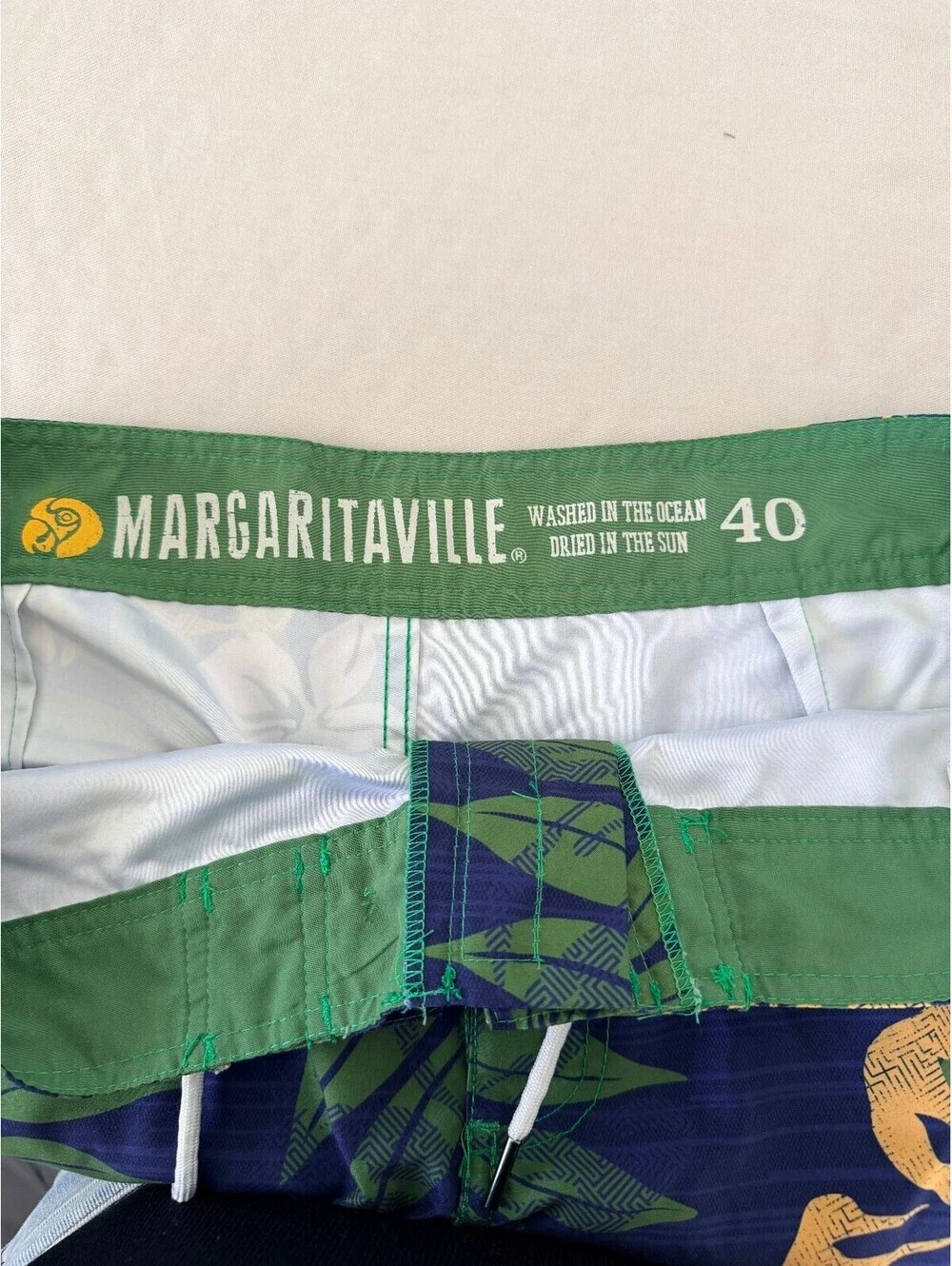 Margaritaville Tropical Floral Board Shorts Swim Trunks Men's Size 40